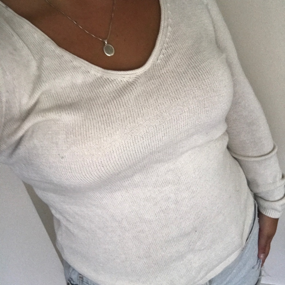 Old navy white sweater